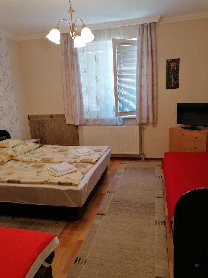 Kaktuszvirag Apartmanhaz Апартаменты Хайдусобосло